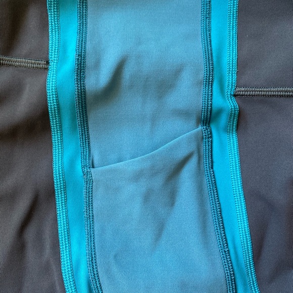 Lululemon leggings - Picture 8 of 10